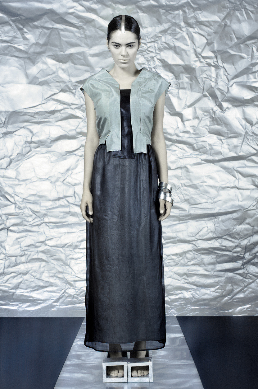 MINOAR Womenswear look 08